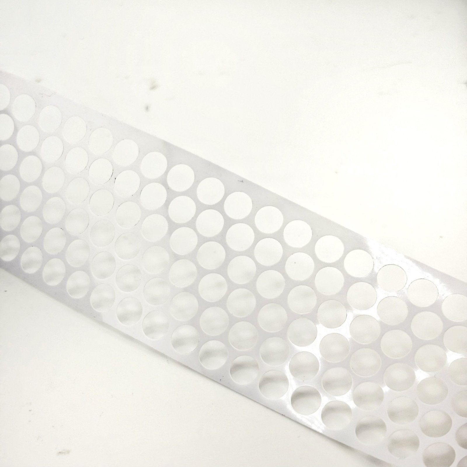 honeycomb-ribbon-9-white-c
