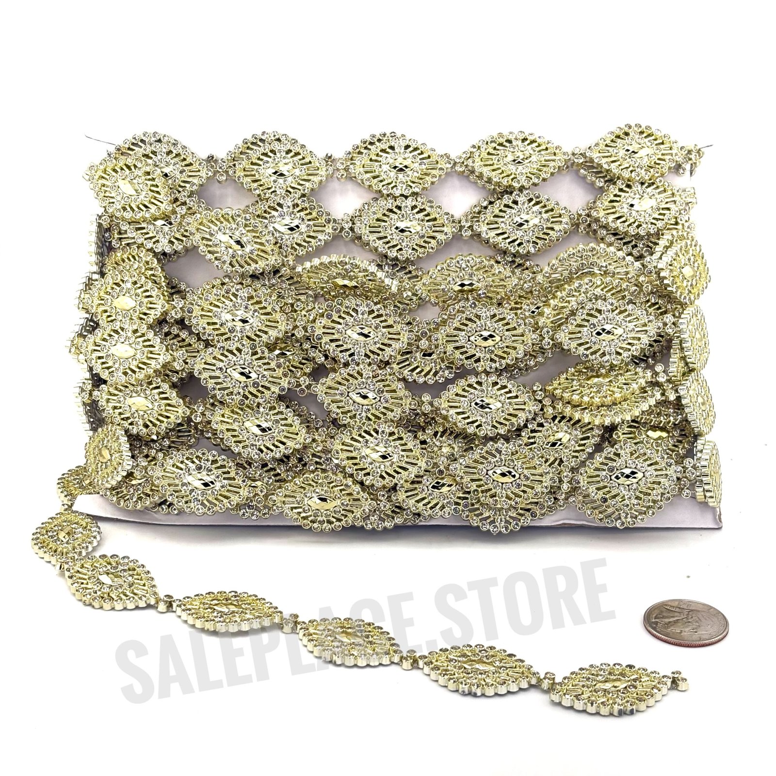 oval-garland-gold