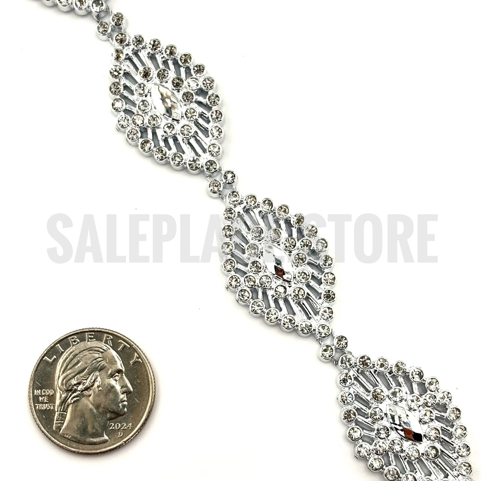 oval-garland-silver-b