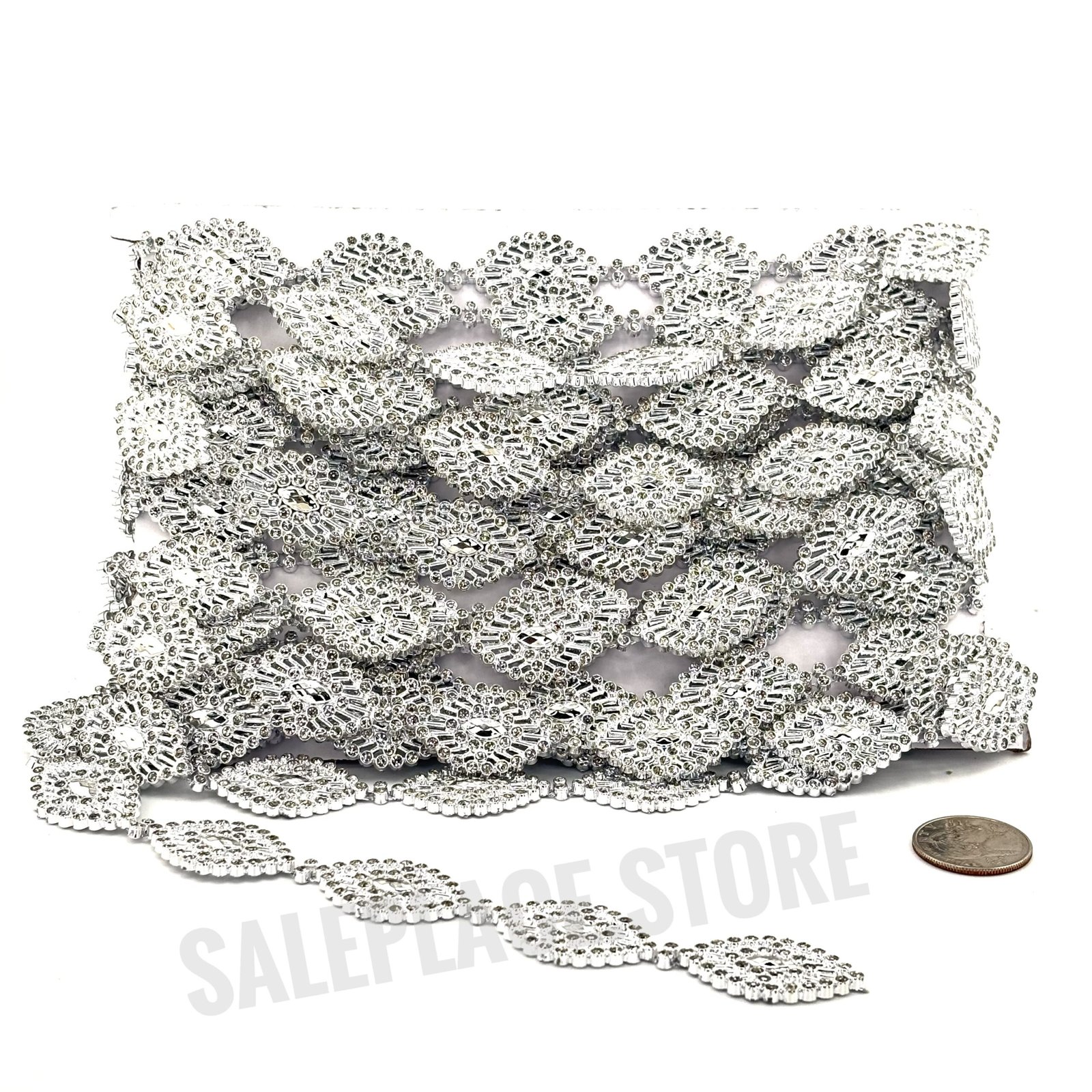 oval-garland-silver